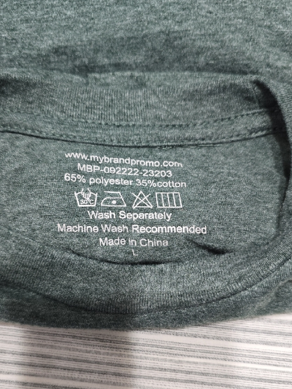 Buffalo Trace Heathered Green T-shirt - Picture 4 of 4